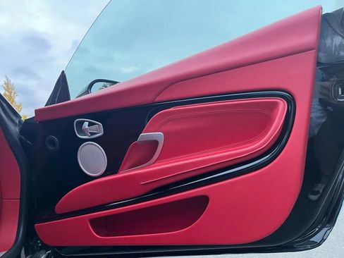 Used 2018 Aston Martin DB11 V12 image 16