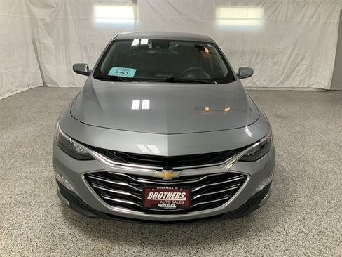 Used 2023 Chevrolet Malibu LT image 3