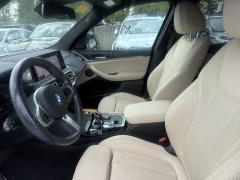 Used 2024 BMW X3 xDrive30i w/ Premium Package AWD/4WD image 3