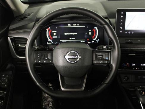 Certified 2026 Nissan Rogue SL FWD image 22