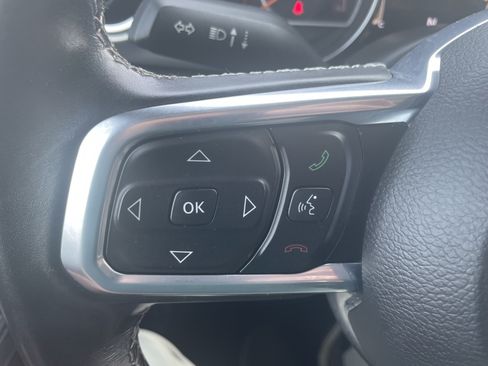 Used 2021 Jeep Wrangler Unlimited Sahara AWD/4WD image 15
