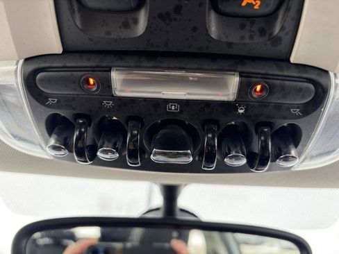 Used 2017 MINI Cooper 4-Door Hardtop image 22