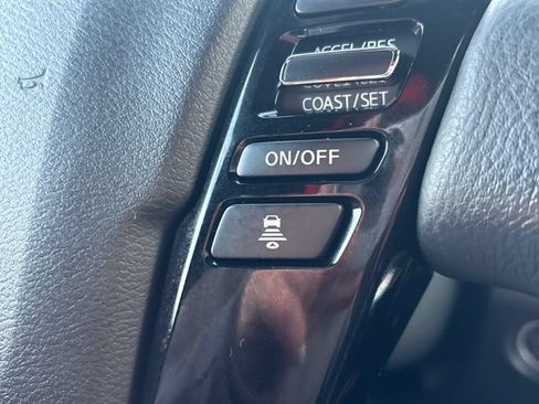 Used 2023 Nissan Frontier PRO-4X w/ Pro Convenience Package AWD/4WD image 44