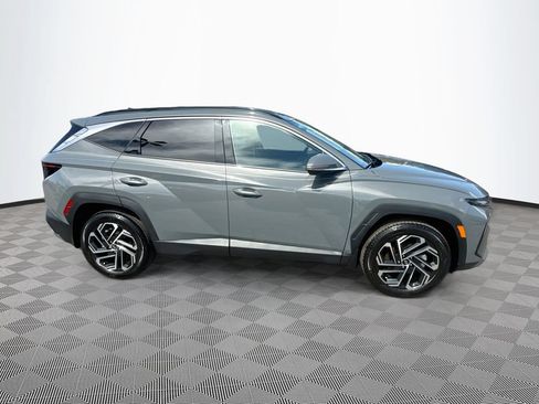 Used 2025 Hyundai Tucson Limited AWD/4WD image 5