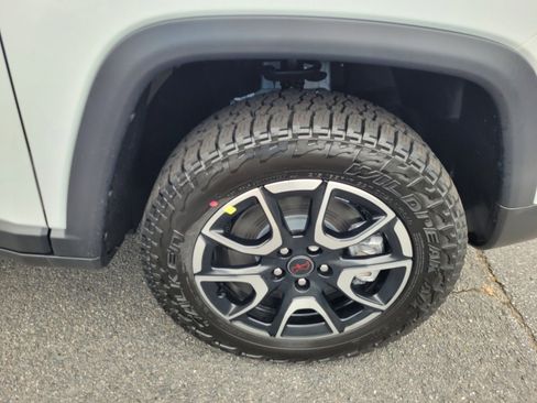 New 2026 Jeep Compass Trailhawk w/ Sun, Sound & Navigation Group image 11