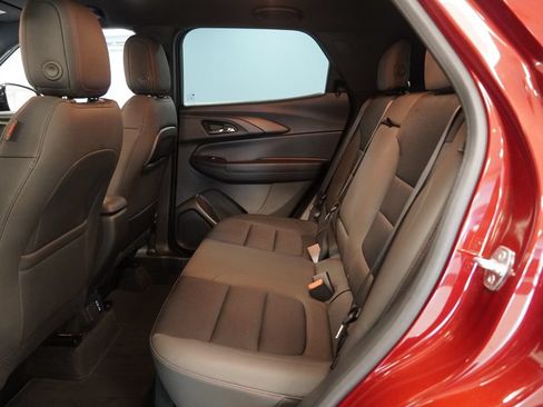 Used 2023 Chevrolet TrailBlazer RS w/ Convenience Package FWD image 26