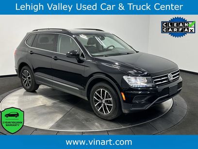 Used 2021 Volkswagen Tiguan SE w/ Panoramic Sunroof Package