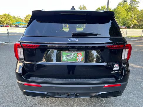 Used 2025 Ford Explorer ST-Line w/ ST-Line Street Pack AWD/4WD image 5