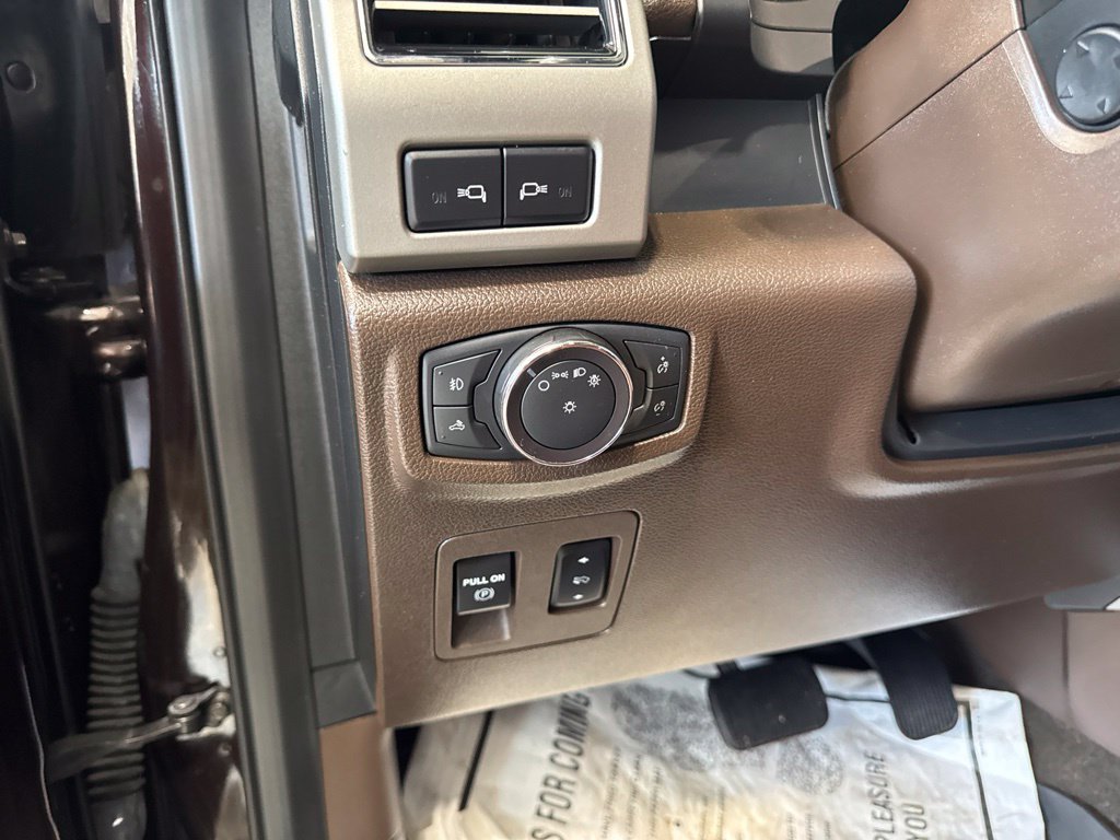 Used 2019 Ford F150 King Ranch w/ Equipment Group 601A Luxury AWD/4WD image 15