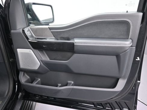 Used 2024 Ford F150 Lightning Platinum AWD/4WD image 17