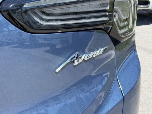 Used 2024 Buick Encore GX Avenir w/ Avenir Technology Package image 12