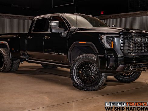 Used 2024 GMC Sierra 3500 Denali Ultimate image 1