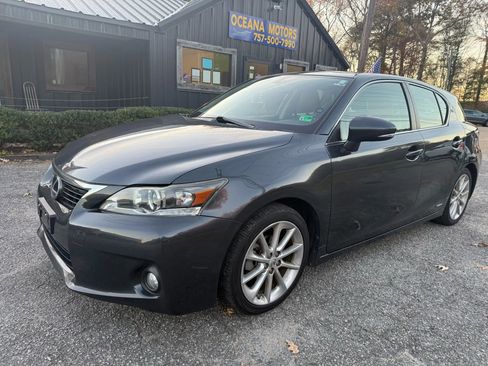 Used 2011 Lexus CT 200h image 9