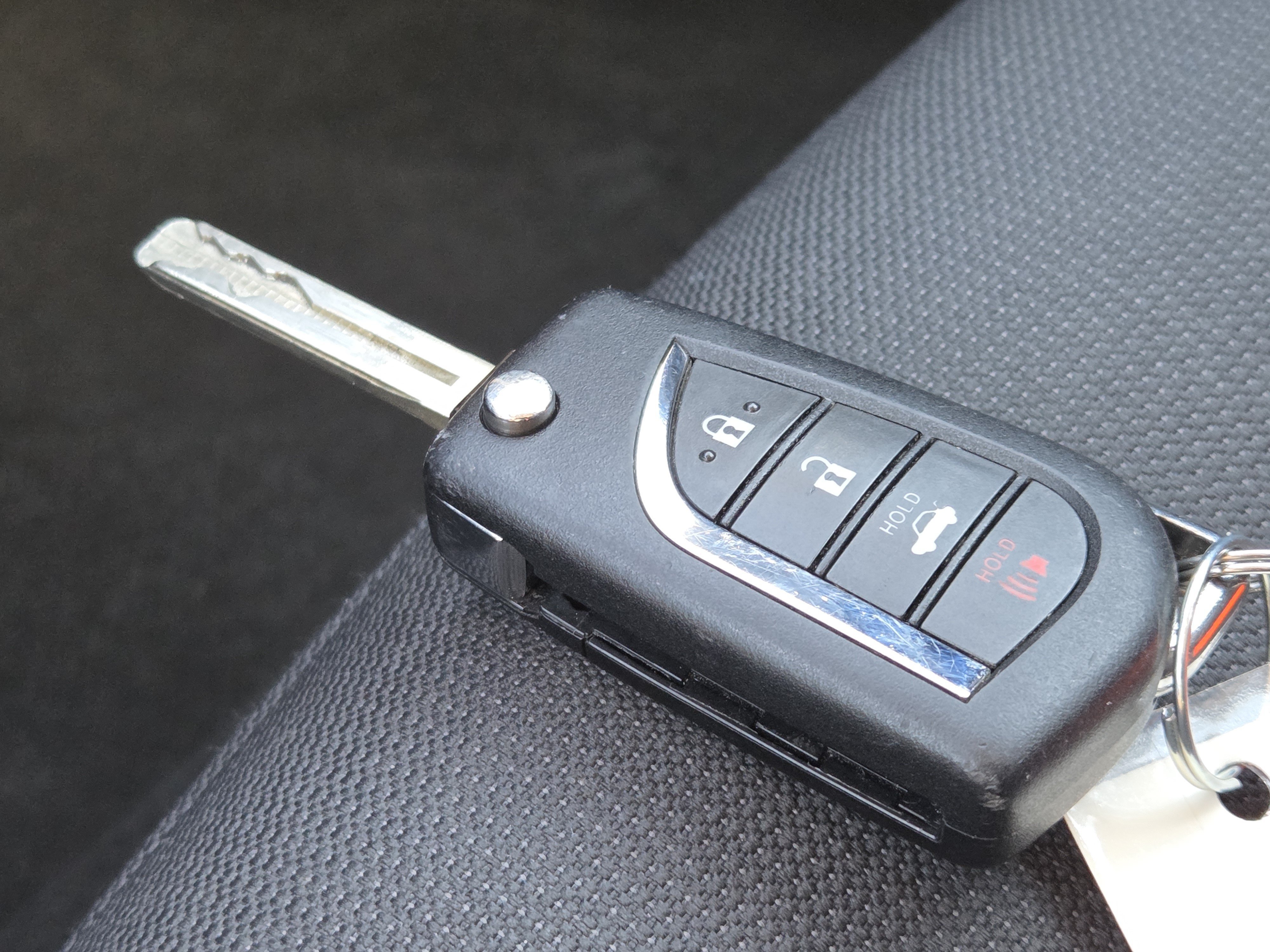 Used 2025 Toyota Corolla LE FWD image 36