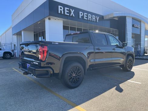 New 2026 GMC Sierra 1500 Elevation image 3