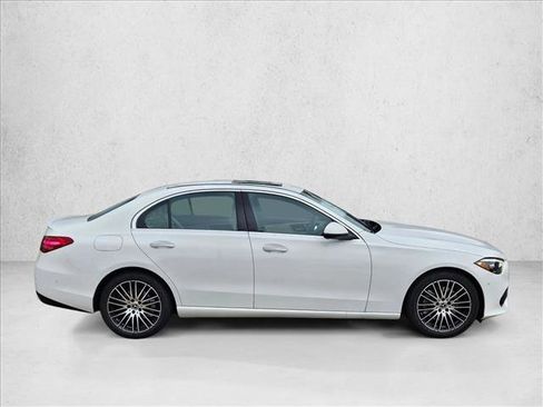 Used 2025 Mercedes-Benz C 300 Sedan image 4