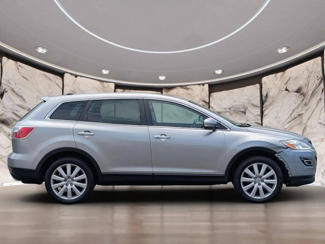Used 2010 MAZDA CX-9 Grand Touring w/ Moonroof & Bose Audio Pkg FWD image 14