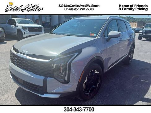 Certified 2026 Kia Sportage EX AWD/4WD image 1