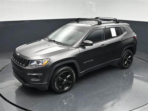 Used 2019 Jeep Compass Latitude AWD/4WD image 20