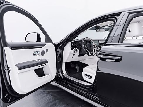 Used 2026 Rolls-Royce Ghost AWD/4WD image 58