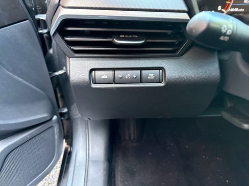 Used 2025 Nissan Altima 2.5 SR AWD/4WD image 34