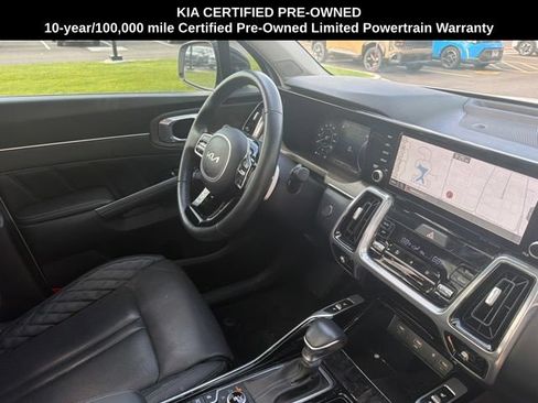 Certified 2023 Kia Sorento SX Prestige AWD/4WD image 10
