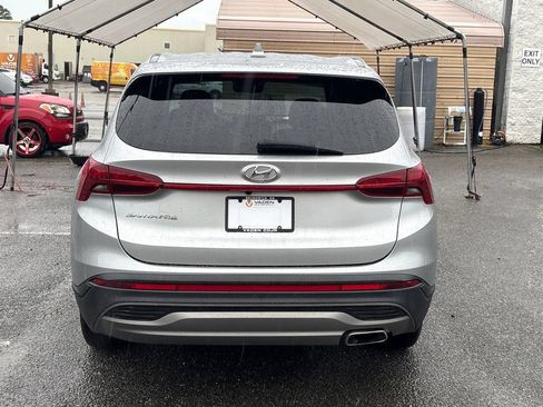 Used 2023 Hyundai Santa Fe SE FWD image 4