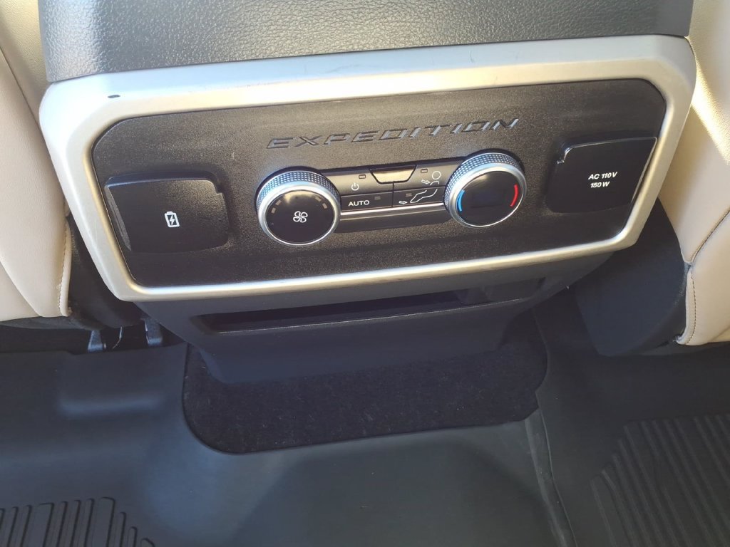 Used 2022 Ford Expedition Max XLT AWD/4WD image 17