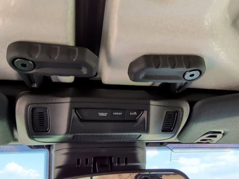 New 2025 Jeep Gladiator Sport image 20