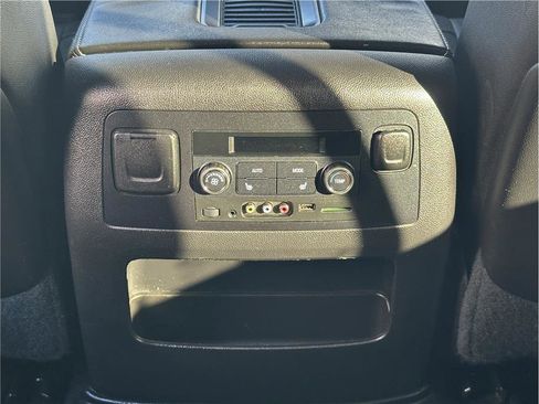 Used 2015 Chevrolet Tahoe LTZ image 27