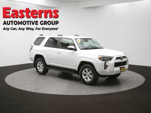 Used 2024 Toyota 4Runner SR5 image 46