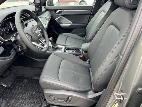 New 2025 Audi Q3 2.0T Premium image 17