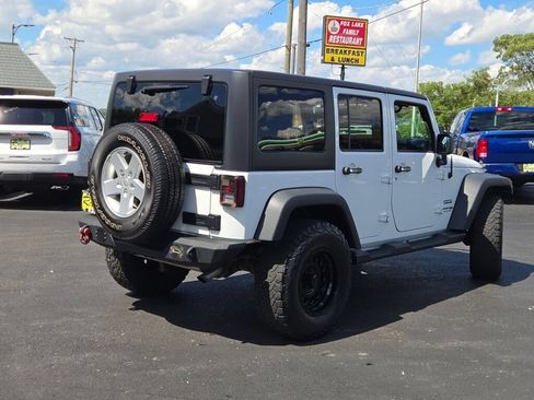 Used 2018 Jeep Wrangler Unlimited Sport S AWD/4WD image 14