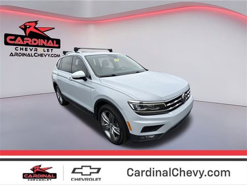 Used 2018 Volkswagen Tiguan SEL Premium image 1