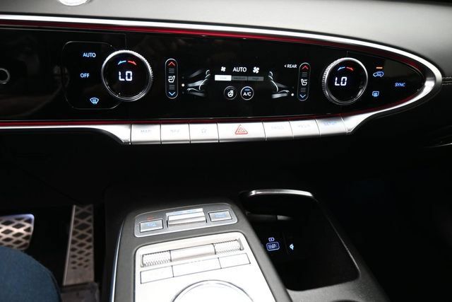 Used 2022 Genesis GV70 3.5T Sport w/ Sport Prestige Package AWD/4WD image 12