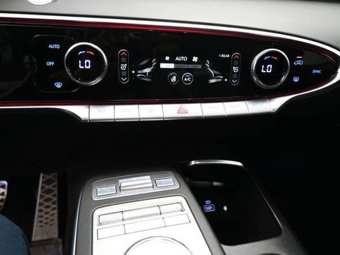 Used 2022 Genesis GV70 3.5T Sport w/ Sport Prestige Package AWD/4WD image 12