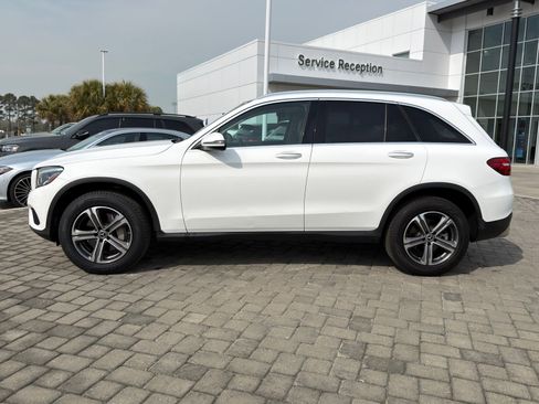 Used 2019 Mercedes-Benz GLC 300 4MATIC image 11