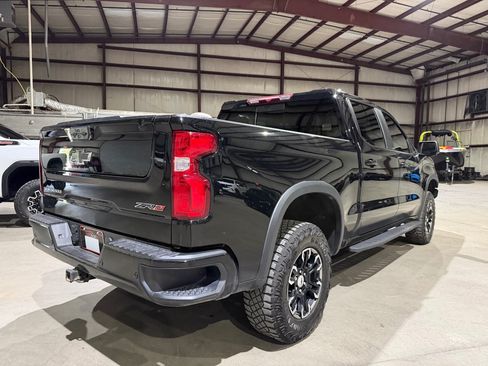 Used 2024 Chevrolet Silverado 1500 ZR2 AWD/4WD image 5