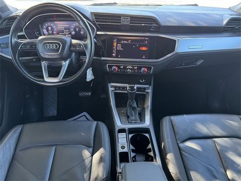 Used 2019 Audi Q3 2.0T Premium image 9
