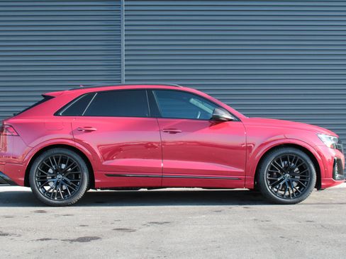 Used 2024 Audi SQ8 Prestige image 3