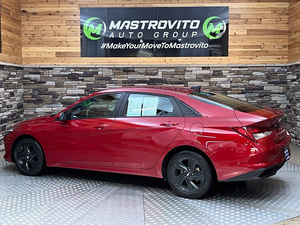 Used 2023 Hyundai Elantra SEL FWD image 17