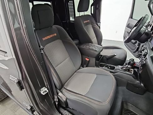 Used 2022 Jeep Gladiator Mojave w/ Trailer Tow Package image 38