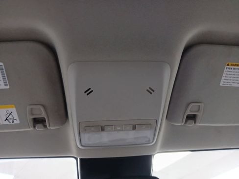 Used 2020 Buick Encore Preferred image 11