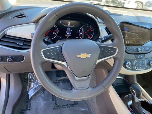 Used 2024 Chevrolet Malibu LT image 28
