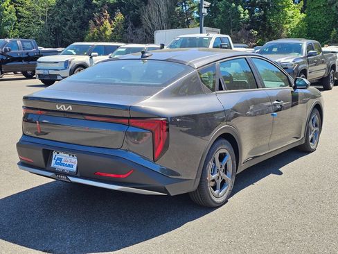 New 2026 Kia K4 FWD image 5