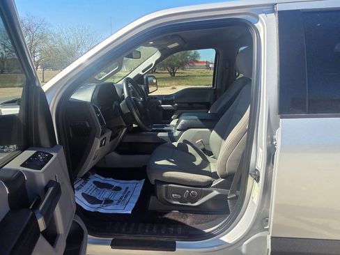 Used 2018 Ford F150 XLT w/ Equipment Group 302A Luxury RWD image 11