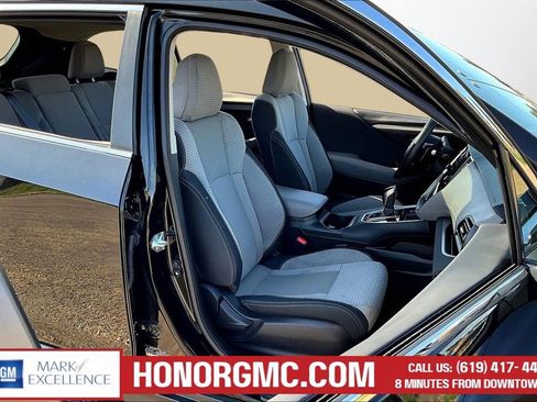 Used 2024 Subaru Outback Premium w/ Popular Package #1A image 29