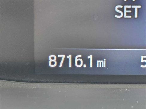 Used 2025 Ford Escape SE FWD image 24