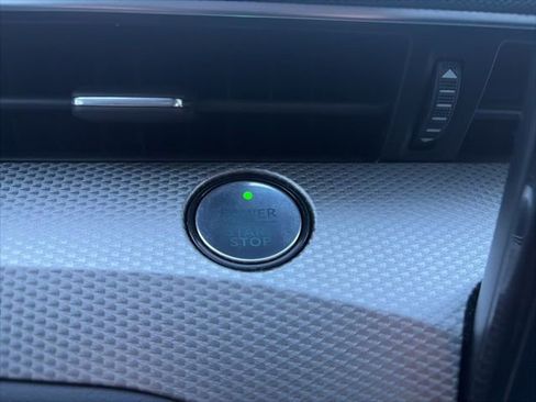 Used 2022 Ford Mustang Mach-E Select image 24