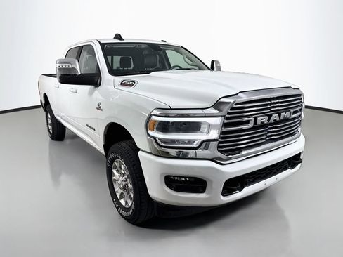 Used 2024 RAM 2500 Laramie AWD/4WD image 1